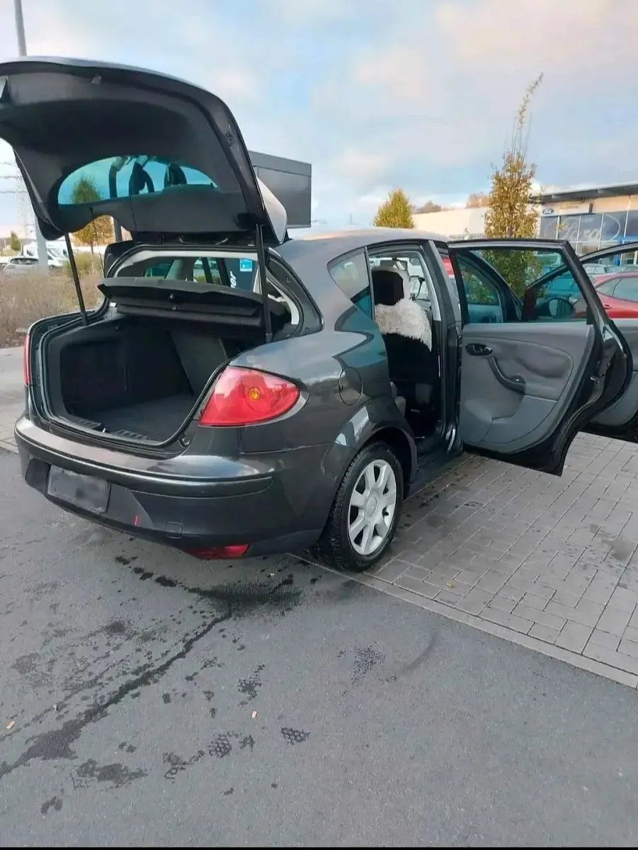 Gebraucht Seat Toledo 150 PS (110 kW) 2026 Schwarz Kleinwagen