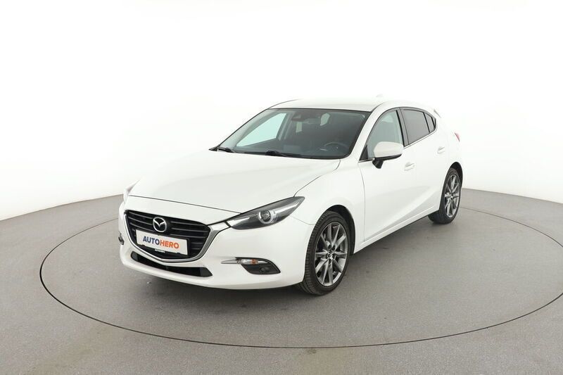Weiß Gebraucht 2018 Mazda 3 Signature Limousine | 13.980 € (Fairer Preis) - Bild 1/4