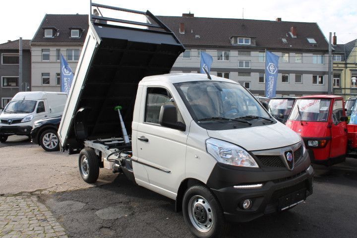 Weiß Neu 2024 Piaggio Porter SUV | 27.490 € (Fairer Preis) - Bild 1/4