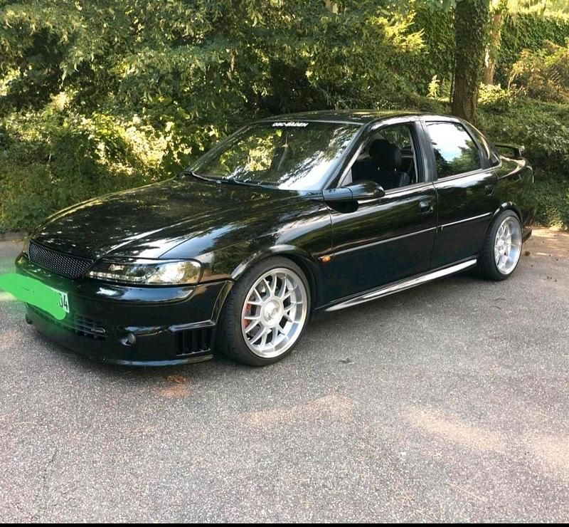 Gebraucht Opel Vectra 194 PS (142 kW) 1998 Schwarz Limousine