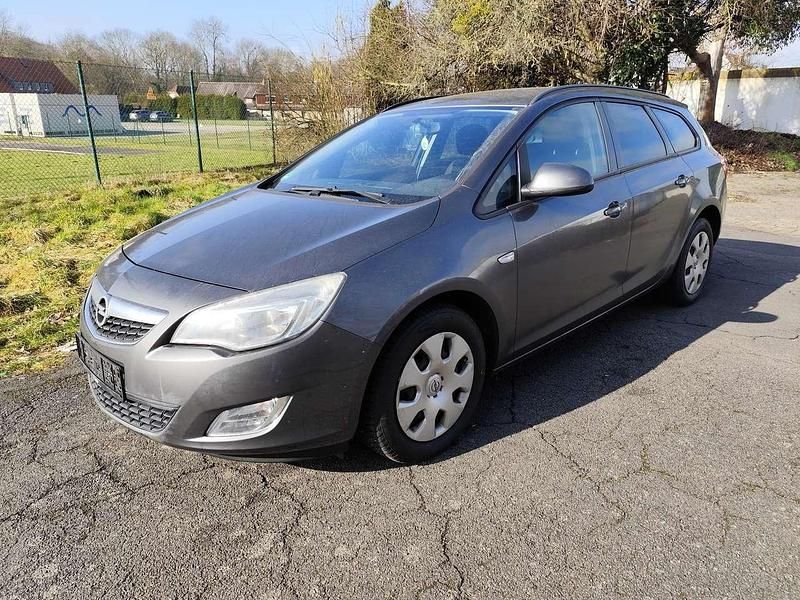 Andere außenfarben Gebraucht 2011 Opel Astra Sport Kombi | 4.850 € (Fairer Preis) - Bild 1/4