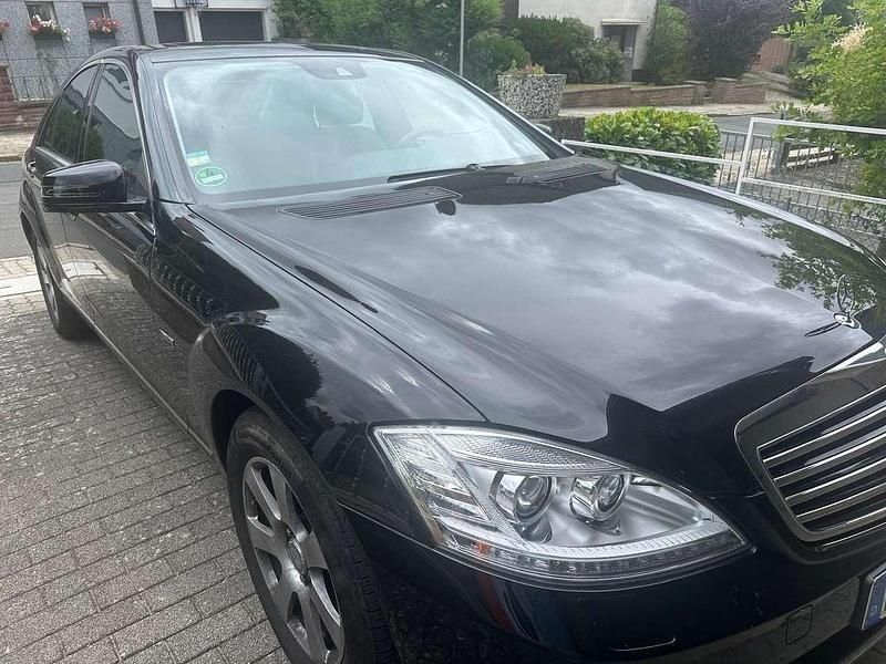 Schwarz Gebraucht 2012 Mercedes S250 Limousine | 18.200 € (Superpreis) - Bild 1/4