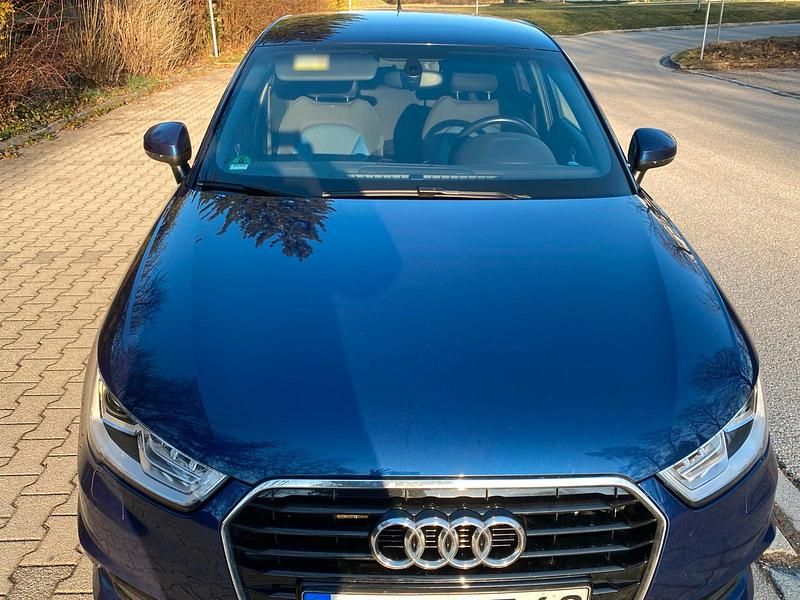 Gebraucht Audi A1 Sportback 125 PS (91 kW) 2017 Blau Kleinwagen