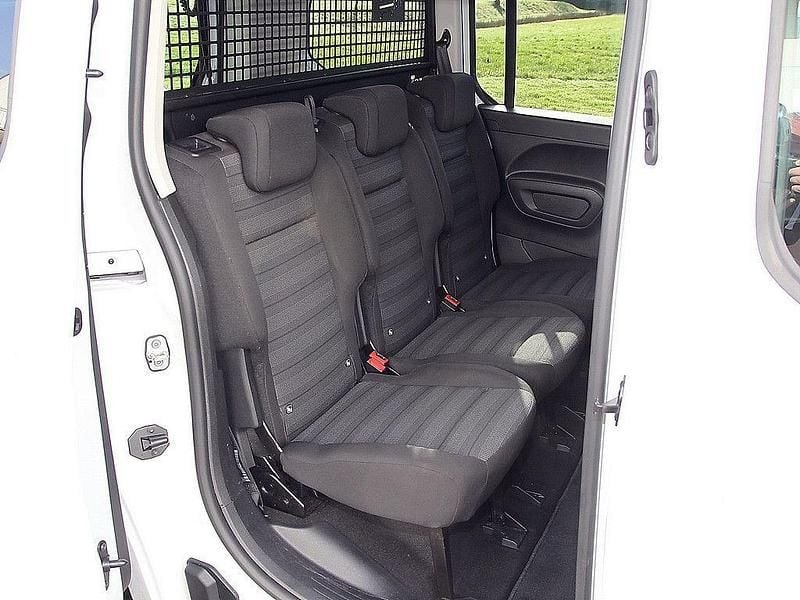 Gebraucht Opel Combo Life Ultimate 131 PS (96 kW) 2024 Weiß Van / Kleinbus