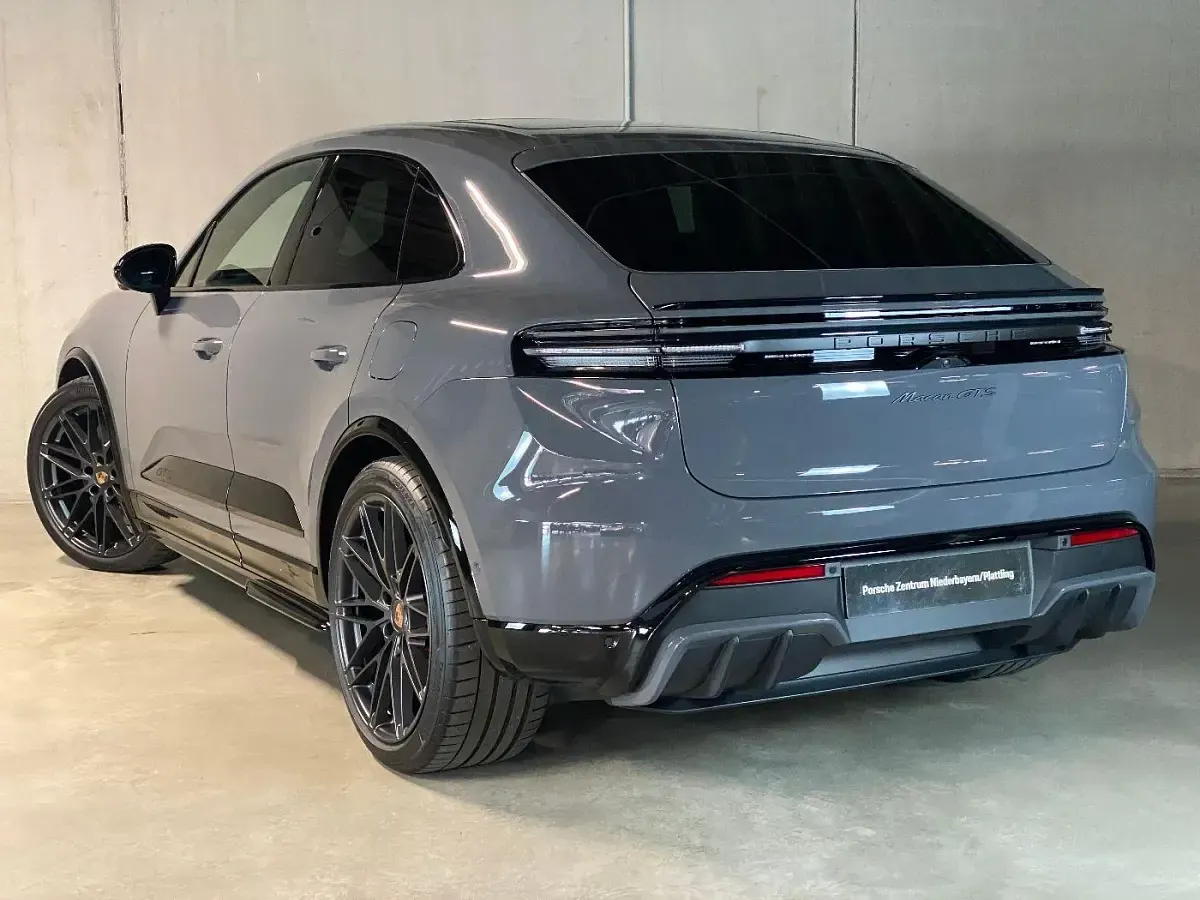 Gebraucht Porsche Macan 419 kW (571 PS) 2026 Grau SUV