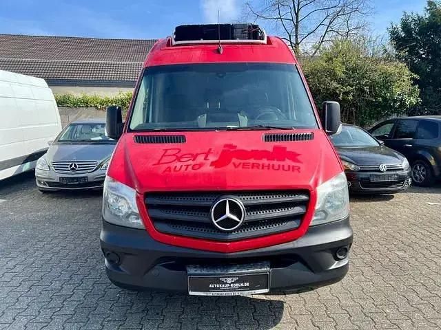 Second-hand Mercedes Sprinter 143 CP (105 kW) 2017 Roșu Van