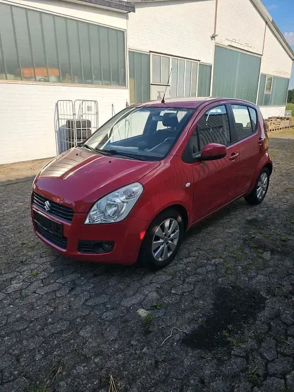 Gebraucht Suzuki Splash Comfort 86 PS (63 kW) 2009 Rot Kleinwagen