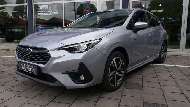 Gebraucht Subaru Impreza Trend 136 PS (100 kW) 2025 Silber Limousine