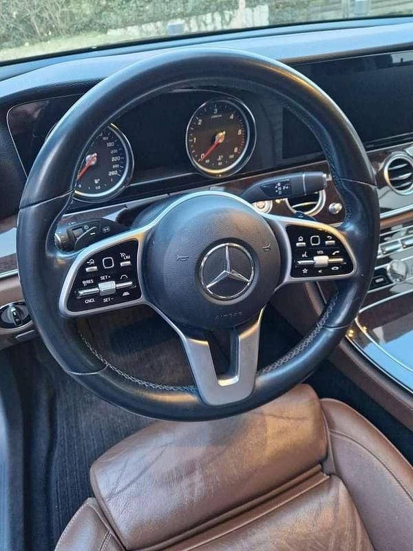 Gebraucht Mercedes E400 340 PS (250 kW) 2019 Cavansitblau  metalliclack Kombi
