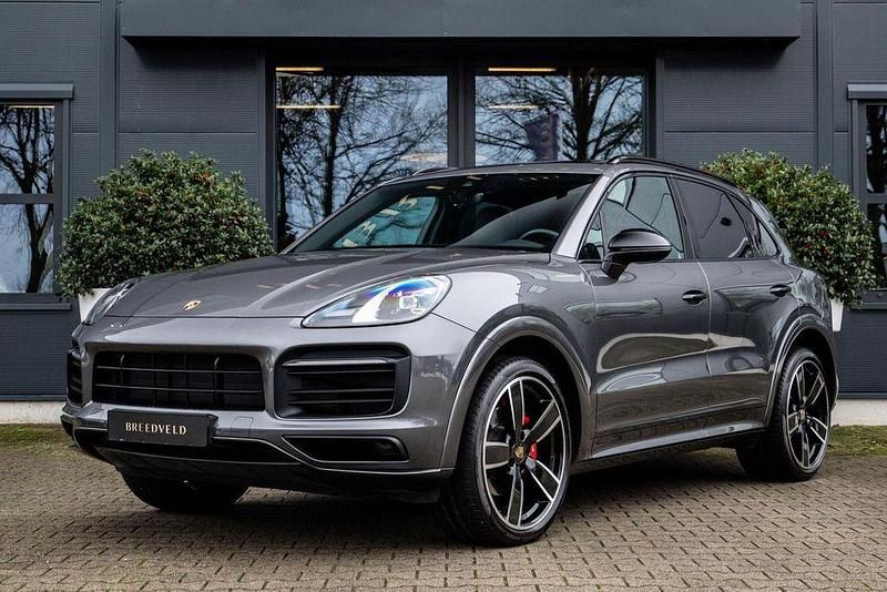 Grau Gebraucht 2019 Porsche Cayenne Sport SUV | 53.900 € (Etwas zu teuer) - Bild 1/4
