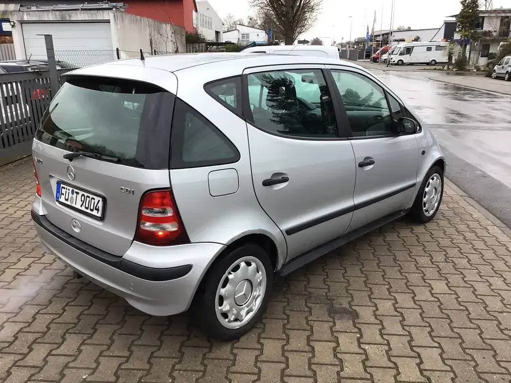 Gebraucht Mercedes A170 Classic 95 PS (69 kW) 2003 Silber Van / Kleinbus