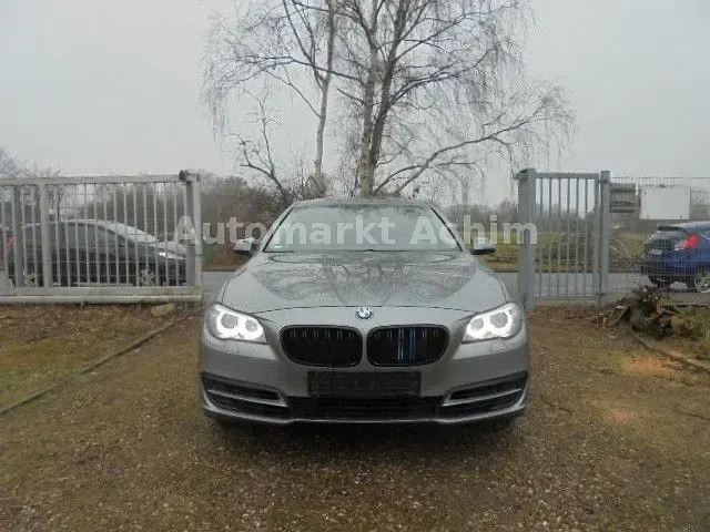 Gebraucht BMW 535 Sport Line 313 PS (230 kW) 2013 Grau Limousine