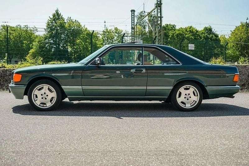 Grün Gebraucht 1989 Mercedes 560 Coupé | 22.999 € - Bild 1/4
