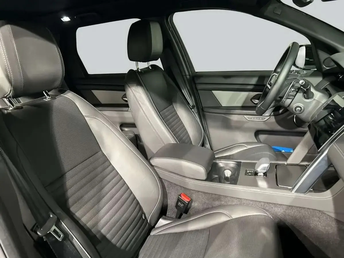 Gebraucht Land Rover Discovery Sport HSE Dynamic 204 PS (150 kW) 2025 Grau SUV