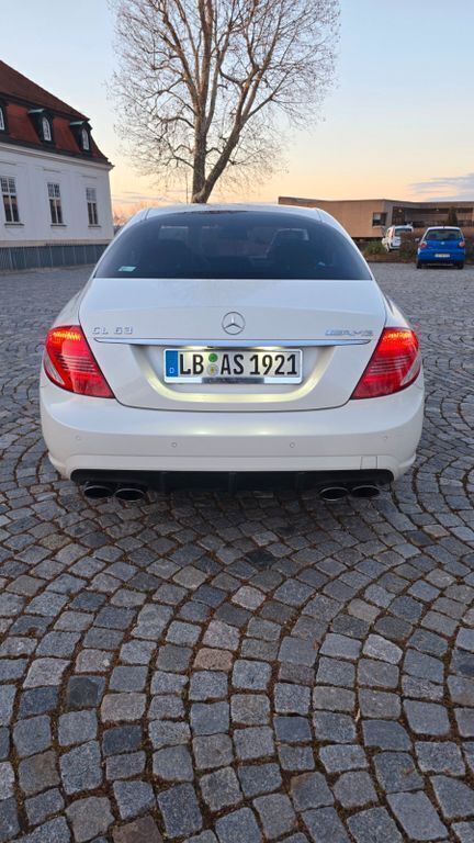 Weiß Gebraucht 2010 Mercedes CL63 AMG AMG Coupé | 22.999 € (Guter Preis) - Bild 1/4