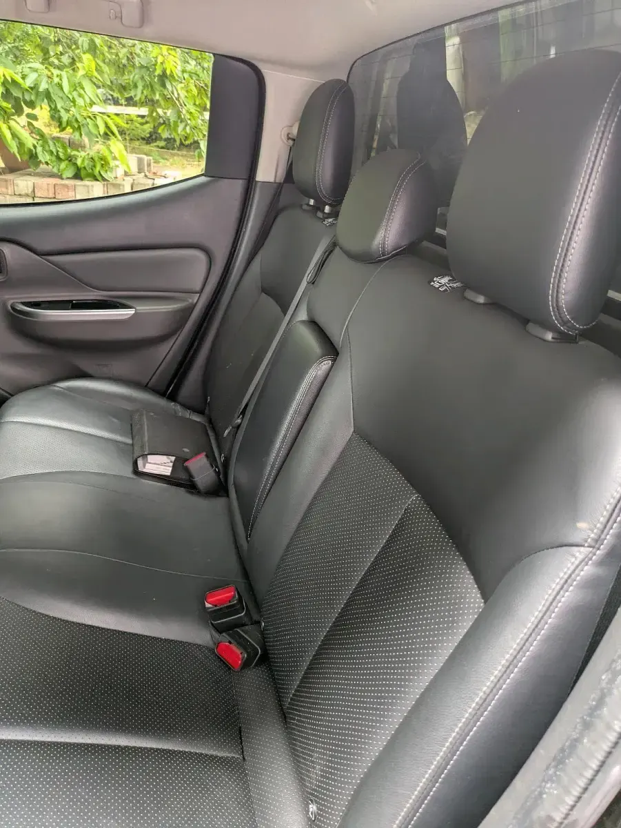 Gebraucht Mitsubishi L200 181 PS (133 kW) 2016 Schwarz Pickup