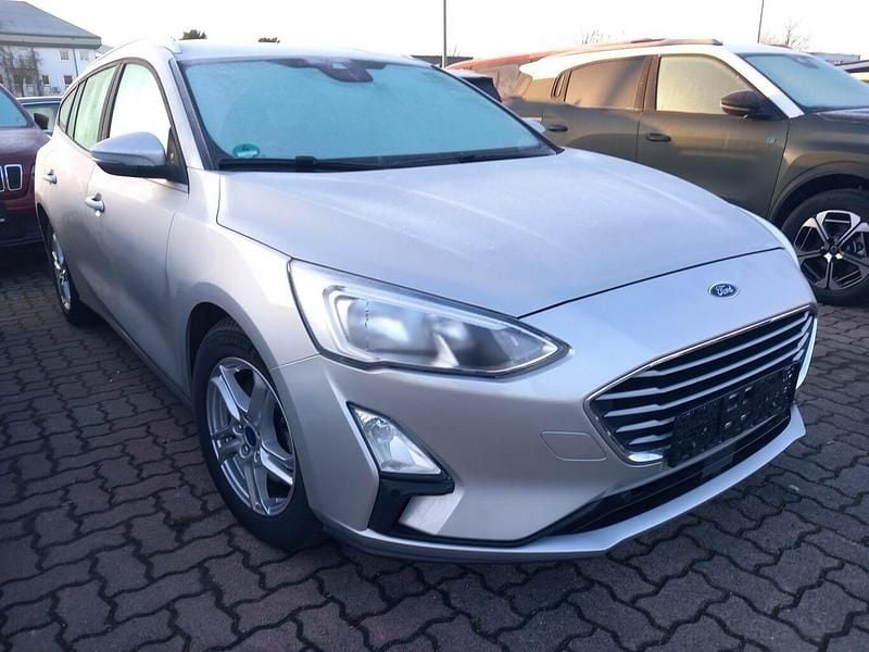 Gebraucht Ford Focus Cool & Connect 120 PS (88 kW) 2019 Polarsilber metallic