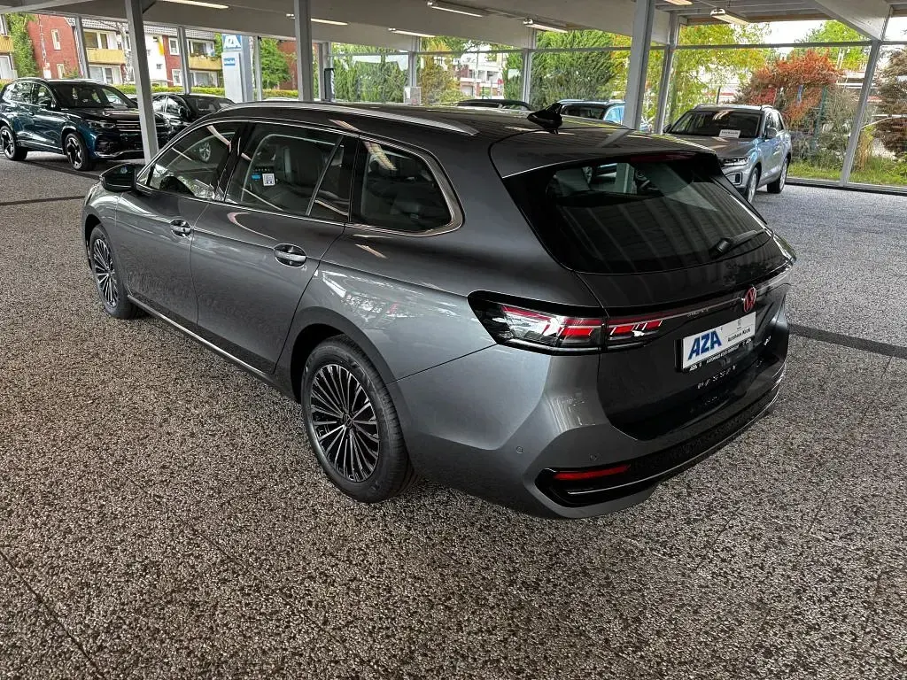 Neu VW Passat Elegance 150 PS (110 kW) 2026 Grau Kombi