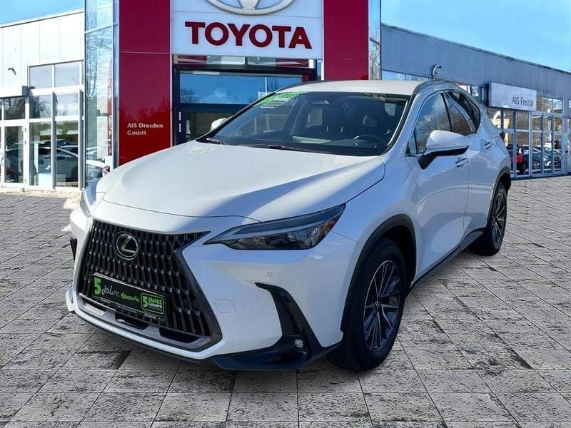 Gebraucht Lexus NX450h+ Business Edition 309 PS (227 kW) 2022 Titaniumweiß SUV