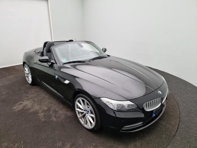 Schwarz Gebraucht 2011 BMW Z4 Cabrio | 16.900 € - Bild 1/4