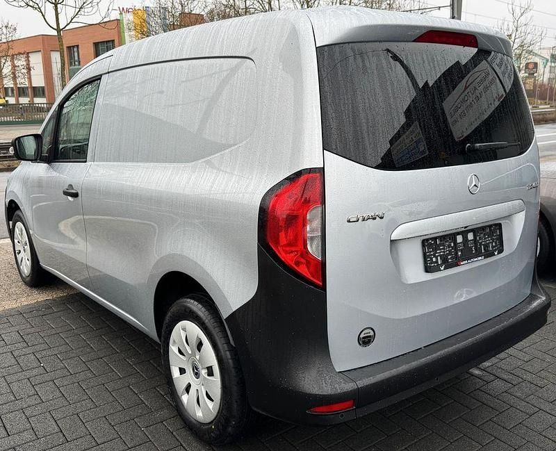 Gebraucht Mercedes Citan 112 116 PS (85 kW) 2022 Silber Van / Kleinbus