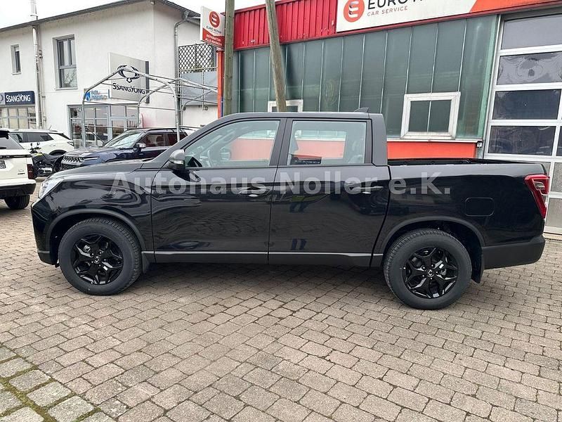 Schwarz Gebraucht 2024 Ssangyong (KGM) Musso SUV | 40.800 € (Teuer) - Bild 1/4