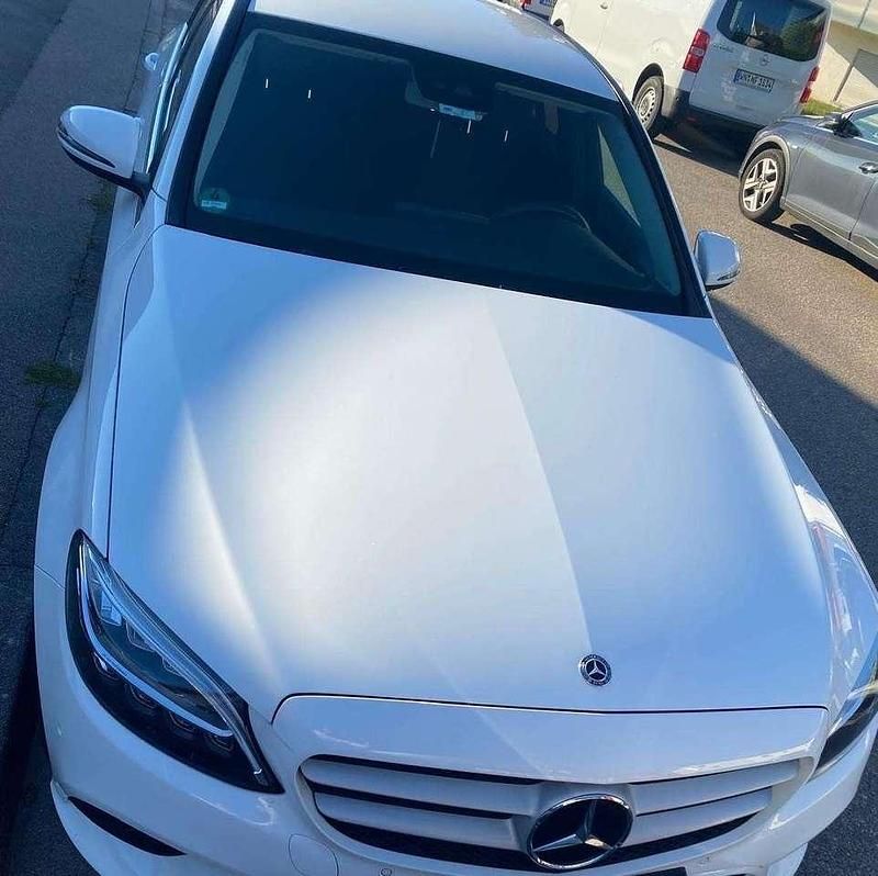 Gebraucht Mercedes C220 194 PS (142 kW) 2020 Weiß Limousine