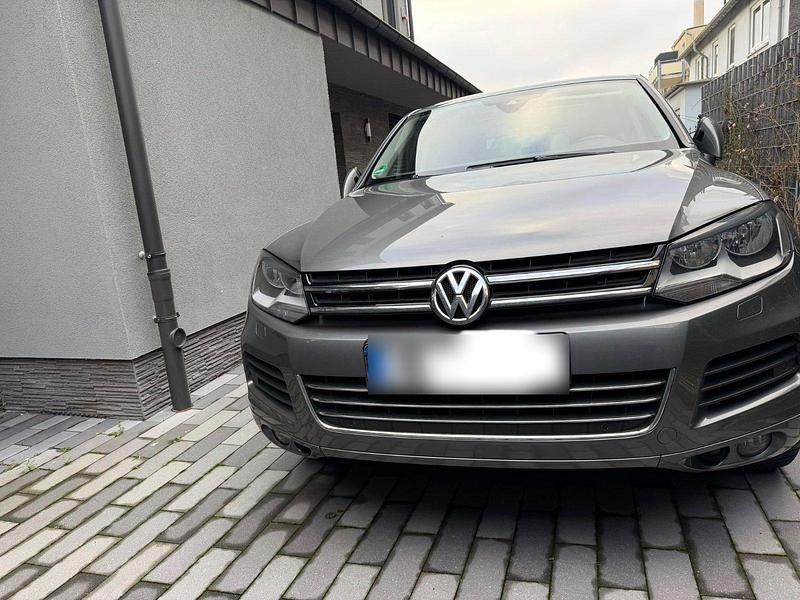 Gebraucht VW Touareg 245 PS (180 kW) 2014 Grau SUV