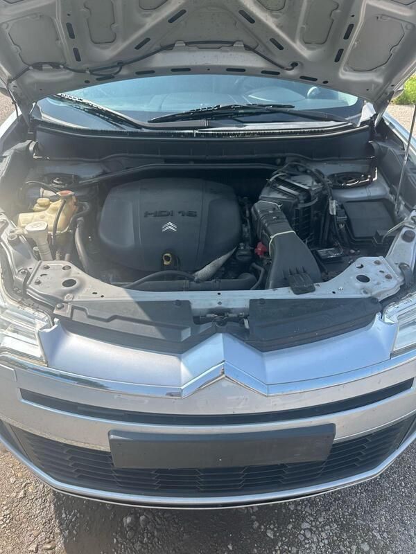 Silber Gebraucht 2010 Citroën C-Crosser SUV | 5.200 € - Bild 1/4