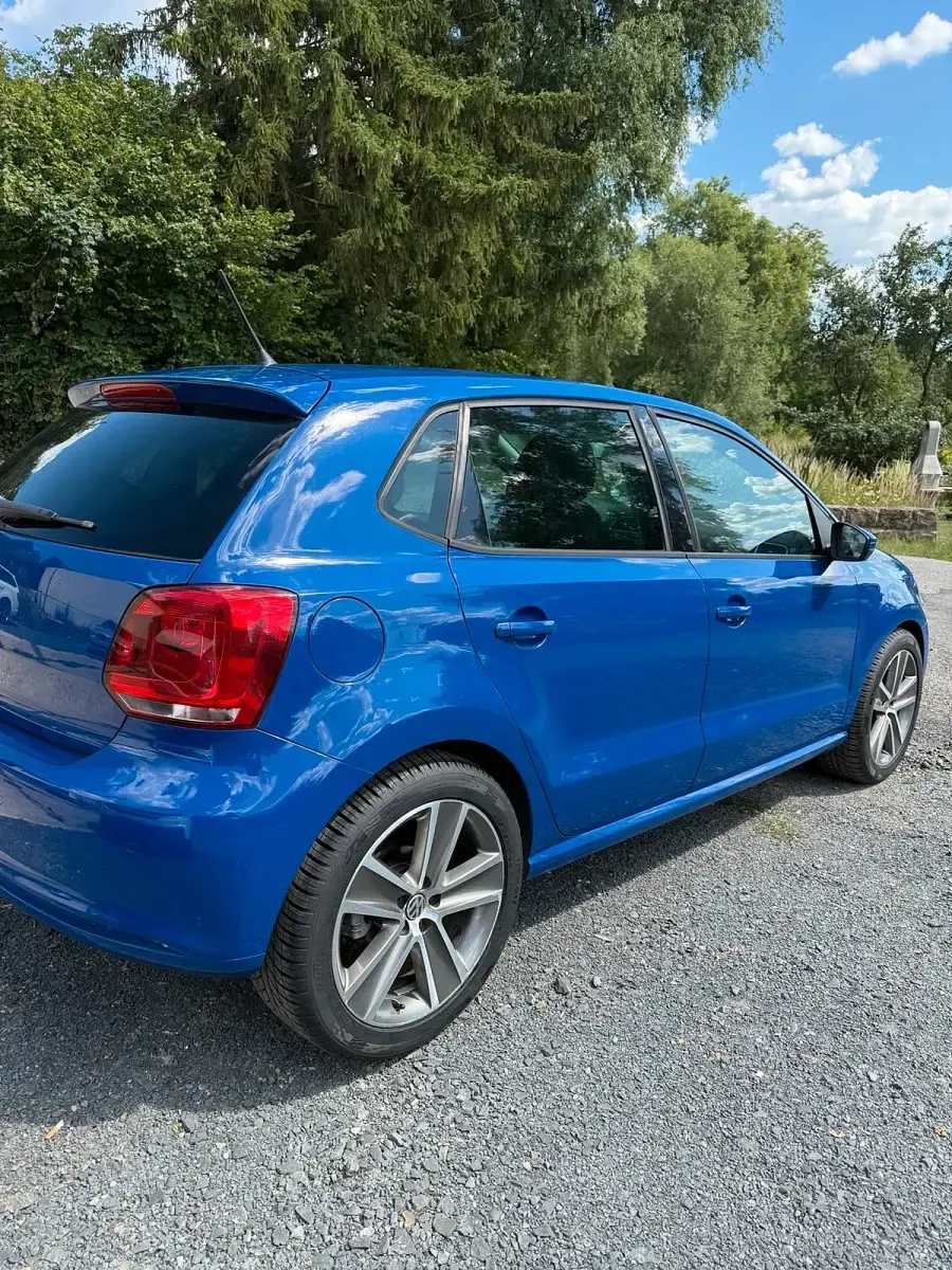 Gebraucht VW Polo 105 PS (77 kW) 2010 Blau Kleinwagen