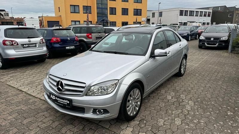 Silber Gebraucht 2010 Mercedes C220 Limousine | 8.000 € (Fairer Preis) - Bild 1/4