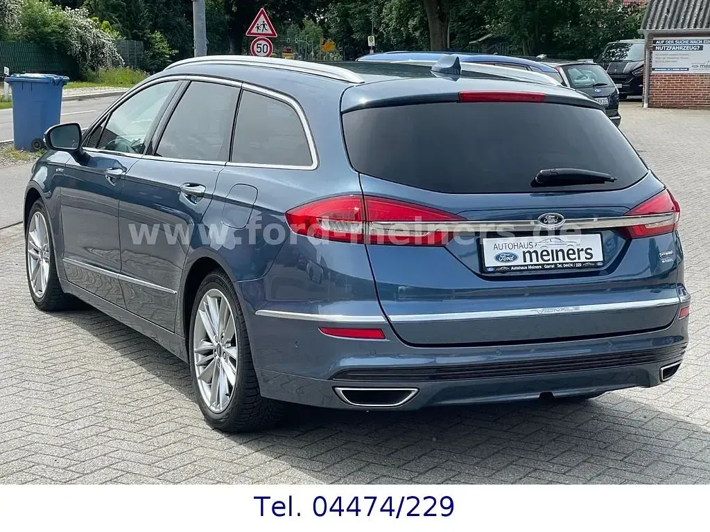Gebraucht Ford Mondeo Vignale 188 PS (138 kW) 2021 Blau Limousine
