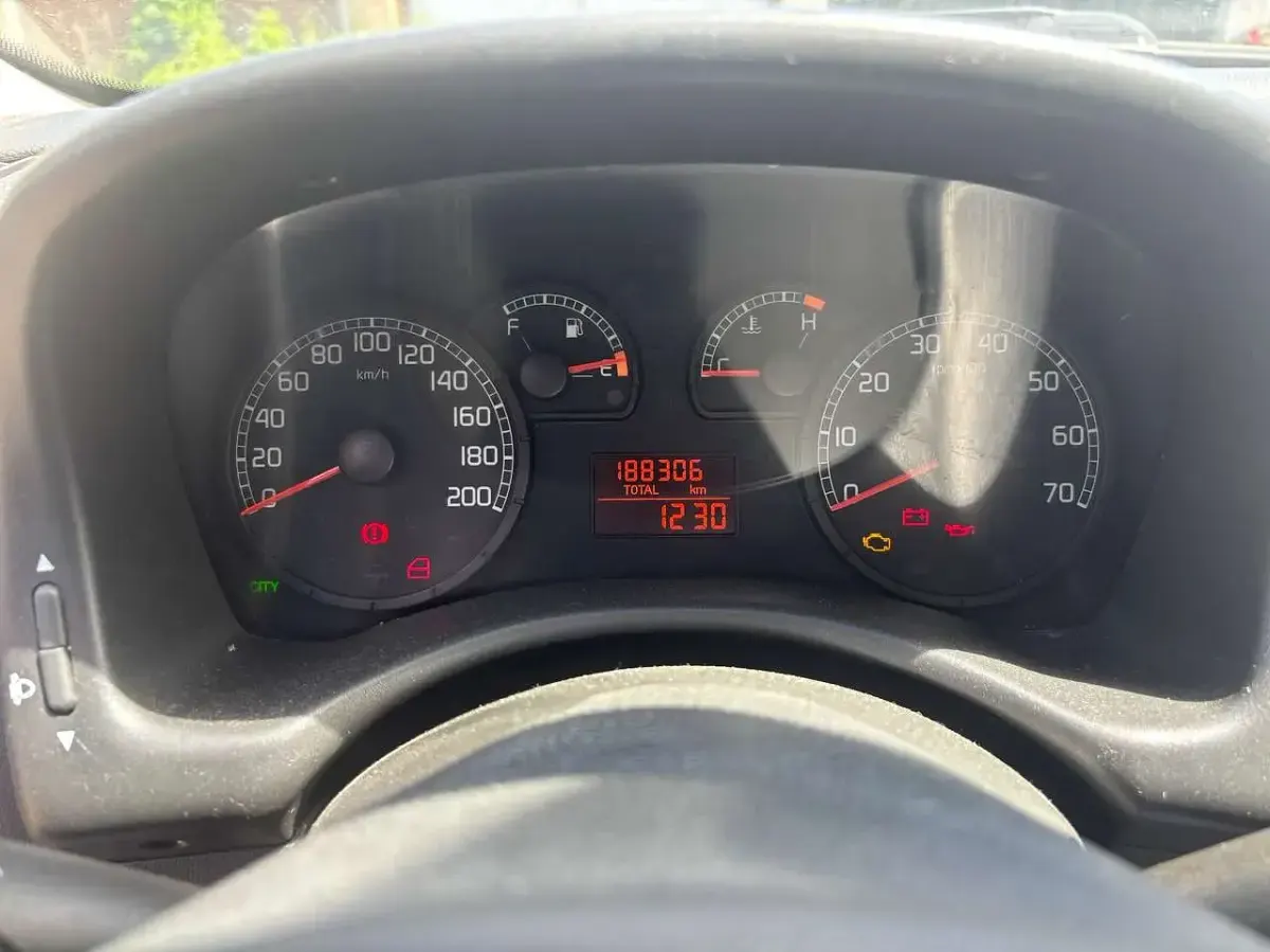 Gebraucht Fiat Punto 60 PS (44 kW) 2006 Silber Kleinwagen