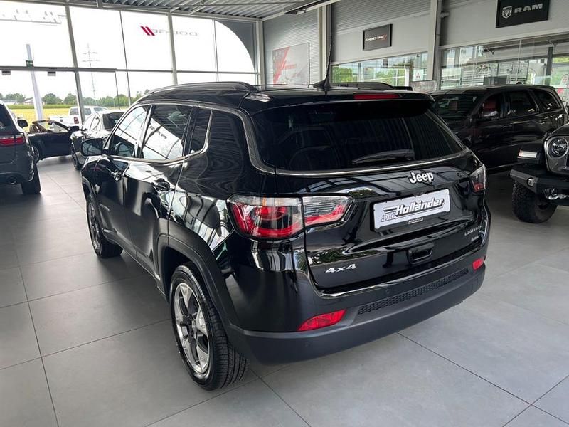 Gebraucht Jeep Compass Limited 170 PS (125 kW) 2019 Schwarz SUV