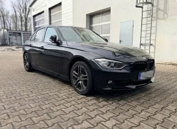 Gebraucht BMW 328 Basis 245 PS (180 kW) 2012 Schwarz Limousine