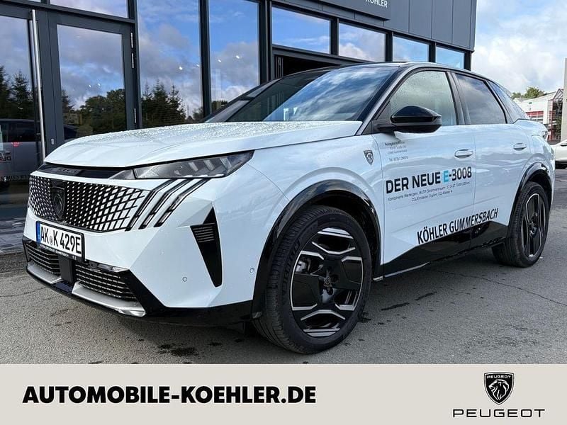 Gruen reflex metfa Gebraucht 2024 Peugeot e-3008 GT SUV | 49.980 € (Fairer Preis) - Bild 1/4