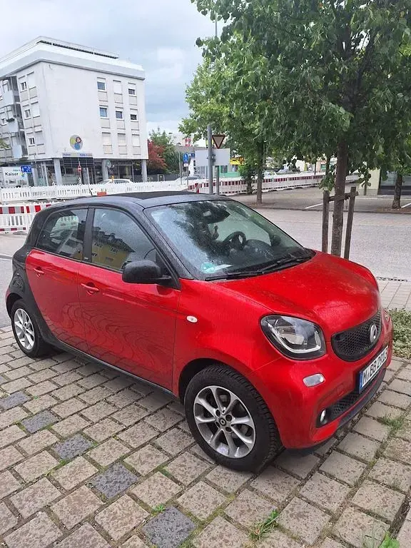 Gebraucht Smart ForFour Passion 90 PS (66 kW) 2019 Rot Kleinwagen