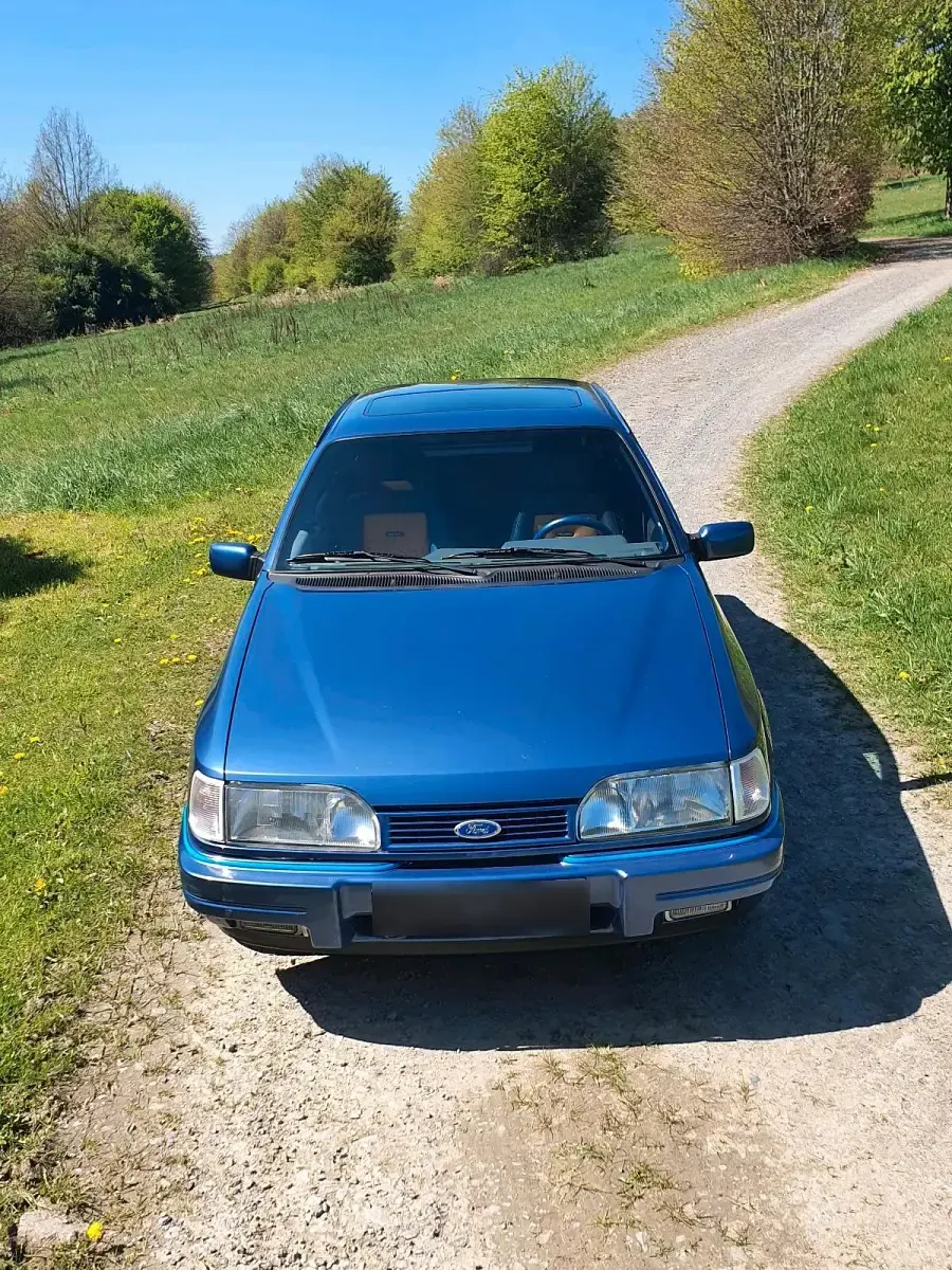 Gebraucht Ford Sierra 120 PS (88 kW) 1990 Blau Limousine