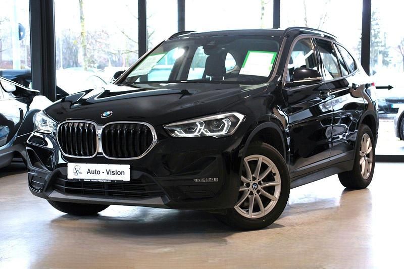 Schwarz Gebraucht 2022 BMW X1 Advantage SUV | 21.900 € (Guter Preis) - Bild 1/3