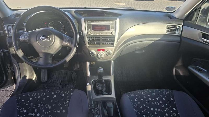 Gebraucht Subaru Forester Comfort 150 PS (110 kW) 2010 Steel silver (m) SUV