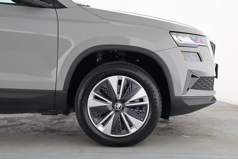 Gebraucht Skoda Karoq Selection 150 PS (110 kW) 2024 Grau SUV
