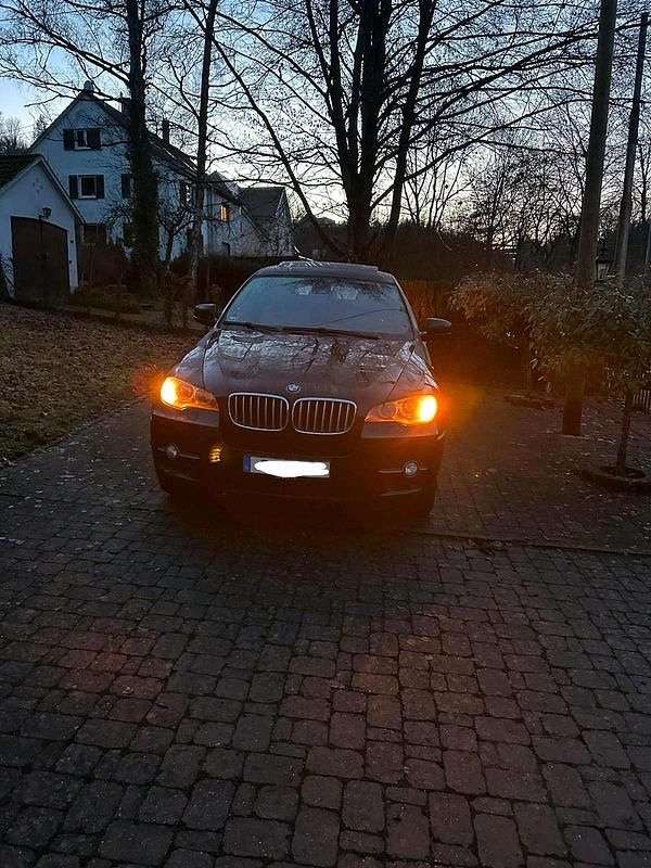 Schwarz Gebraucht 2011 BMW X6 SUV | 17.000 € - Bild 1/4