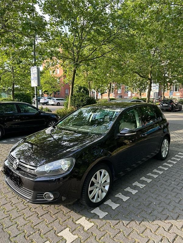 Schwarz Gebraucht 2009 VW Golf VI Limousine | 4.300 € (Guter Preis) - Bild 1/4