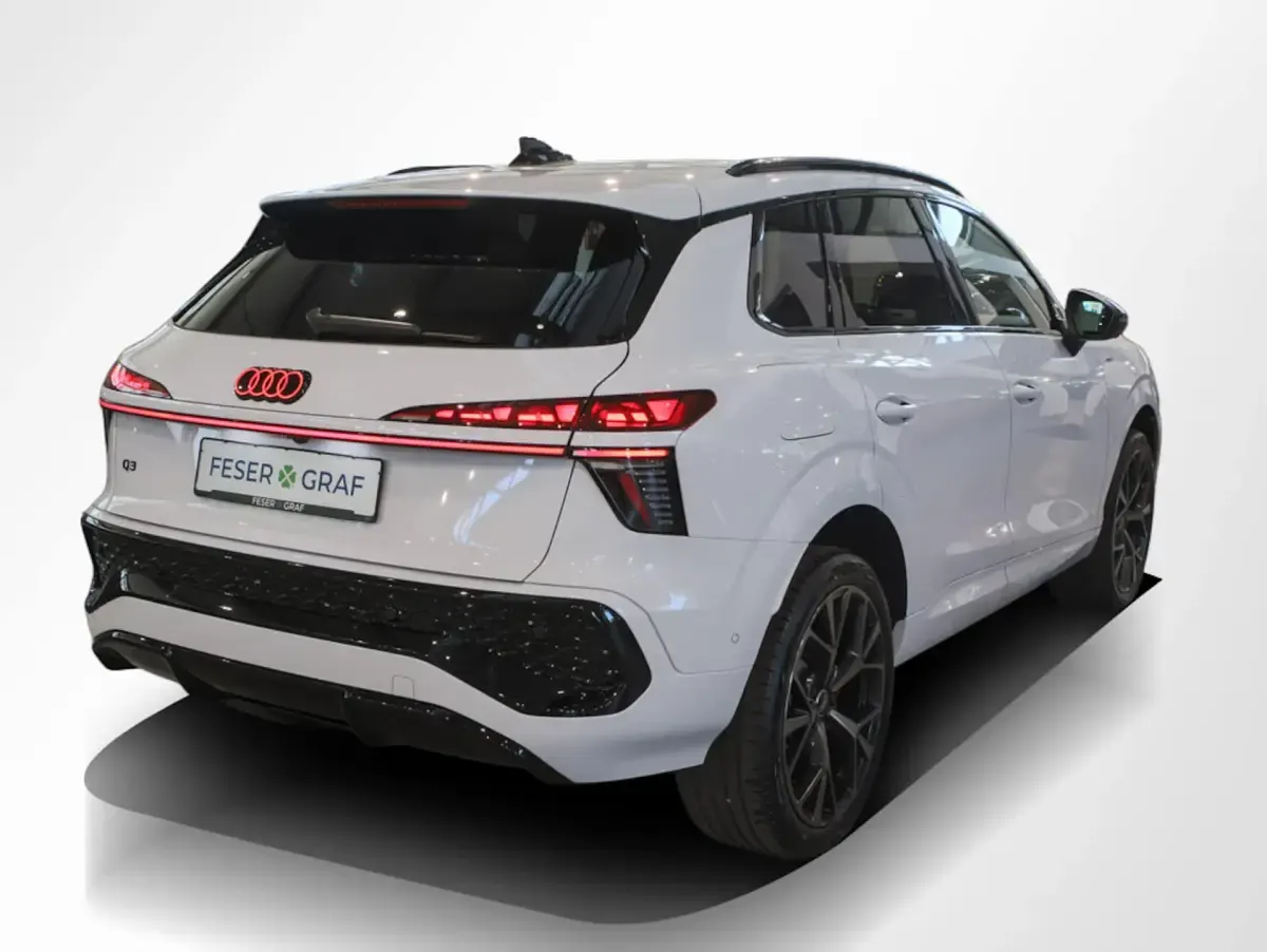 Gebraucht Audi Q3 S-Line 272 PS (200 kW) 2025 Weiß SUV