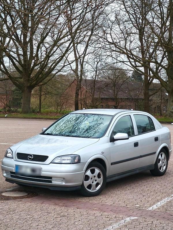 Gebraucht Opel Astra 86 PS (63 kW) 2002 Silber Limousine