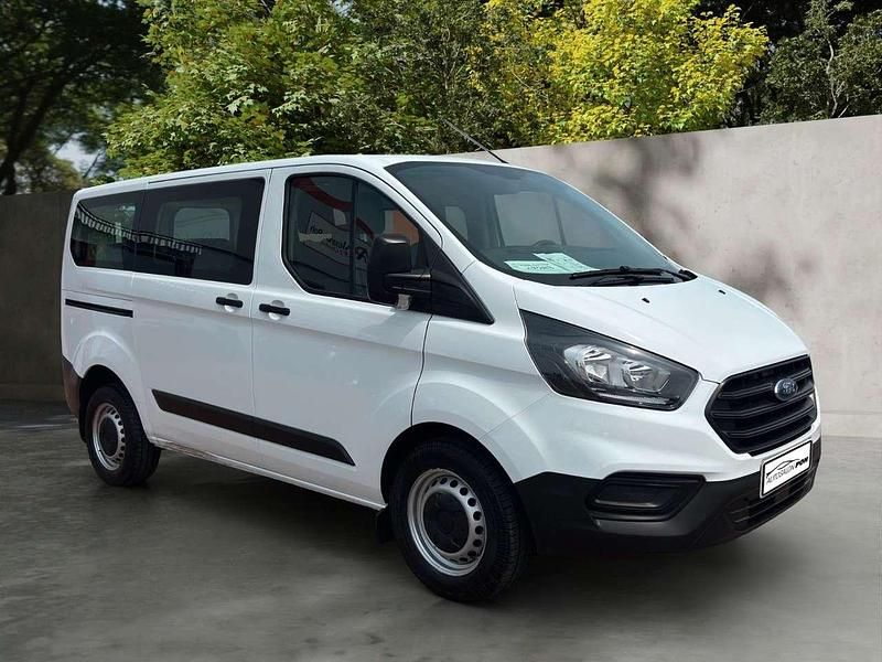 Frozen white Gebraucht 2020 Ford Transit Custom Kombi | 22.900 € (Fairer Preis) - Bild 1/4