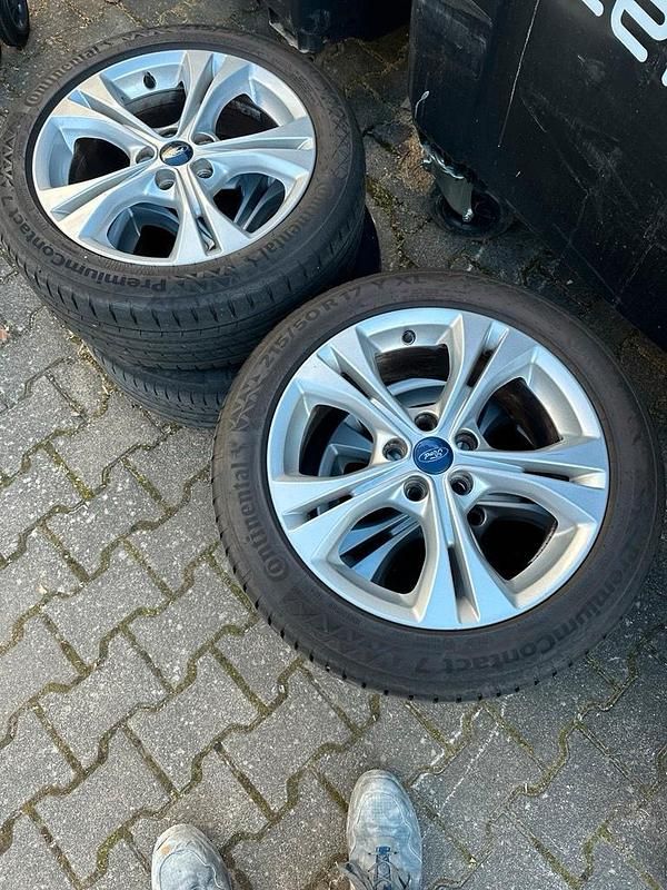 Gebraucht Ford Focus 101 PS (74 kW) 2017 Schwarz Kombi