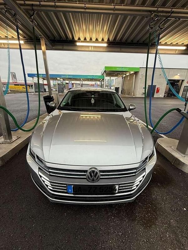 Gebraucht VW Arteon 150 PS (110 kW) 2018 Silber Coupé