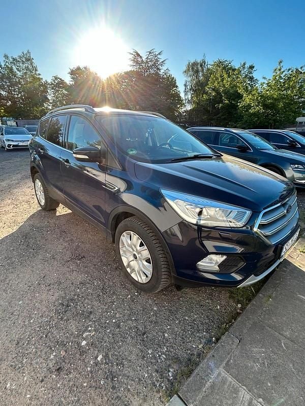 Gebraucht Ford Kuga Cool & Connect 120 PS (88 kW) 2019 Blau SUV