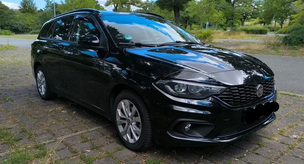 Gebraucht Fiat Tipo Lounge 110 PS (80 kW) 2017 Schwarz Limousine